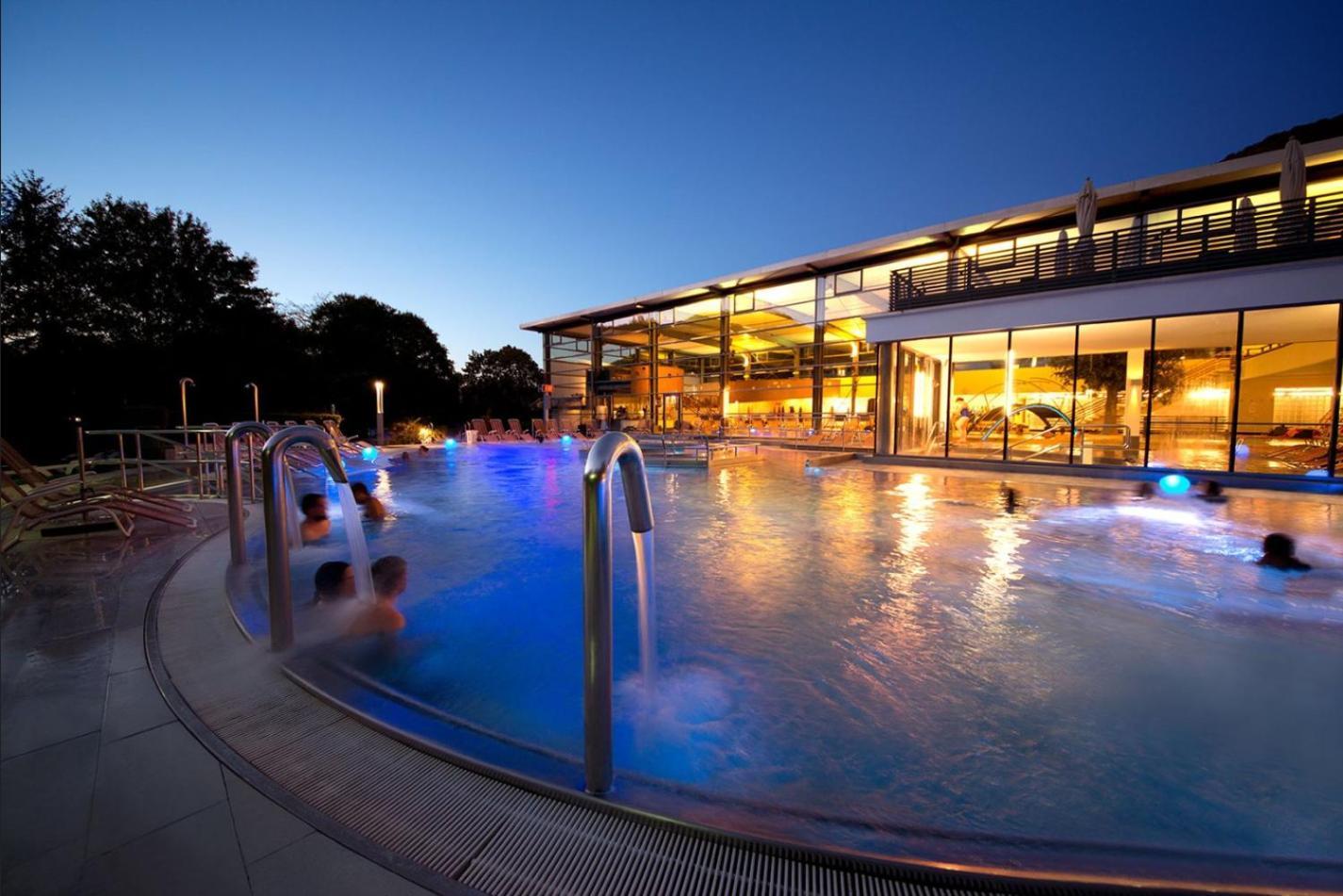 Erholungs- Apartment Am Kurpark & Therme バート・ウーラッハ エクステリア 写真